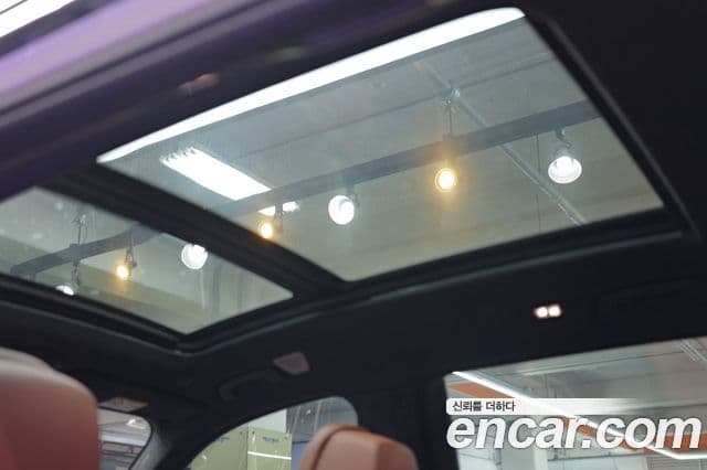 BMW X7 2023 — ფოტო 19/20