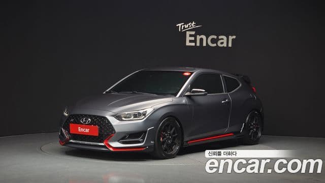 Hyundai Veloster 2021 — Фото 1/20