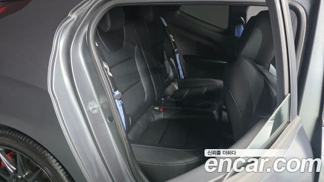Hyundai Veloster 2021 — Фото 11/20