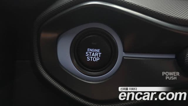 Hyundai Veloster 2021 — Фото 20/20