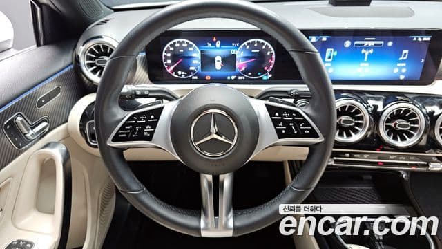 Mercedes-Benz A-Class 2024 — Şəkil 12/20