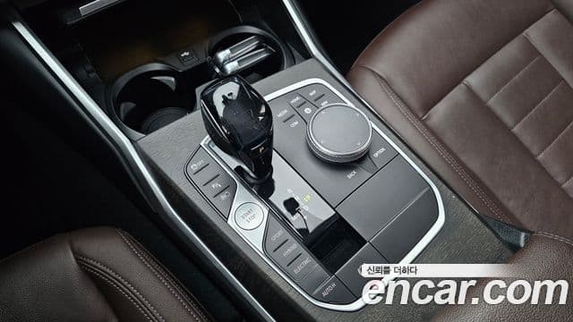 BMW 3 Series 2020 — Şəkil 9/20