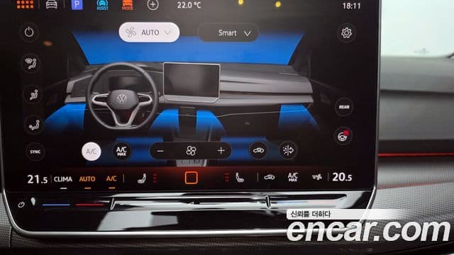 Volkswagen Golf 2025 — Photo 8/32