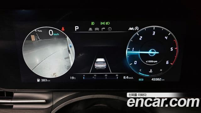 Kia Carnival 2020 — ფოტო 8/20