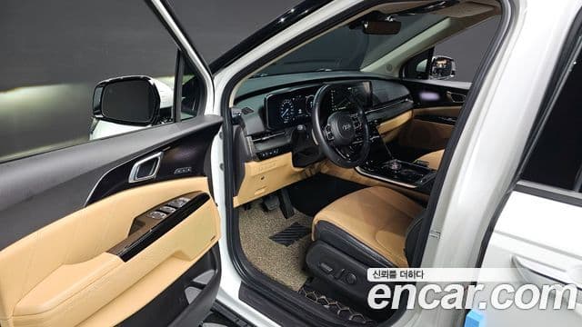 Kia Carnival 2020 — ფოტო 10/20