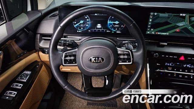 Kia Carnival 2020 — ფოტო 12/20