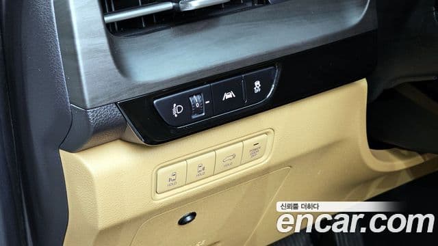 Kia Carnival 2020 — ფოტო 15/20