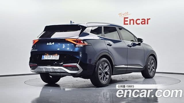 Kia Sportage 2022 — Фото 2/20