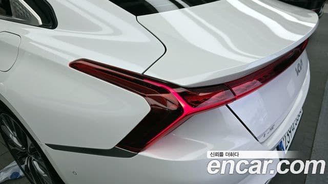 Kia K8 2023 — Photo 9/35