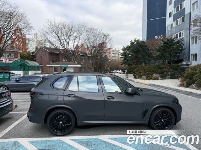 BMW X5 2025 — ფოტო 4/12