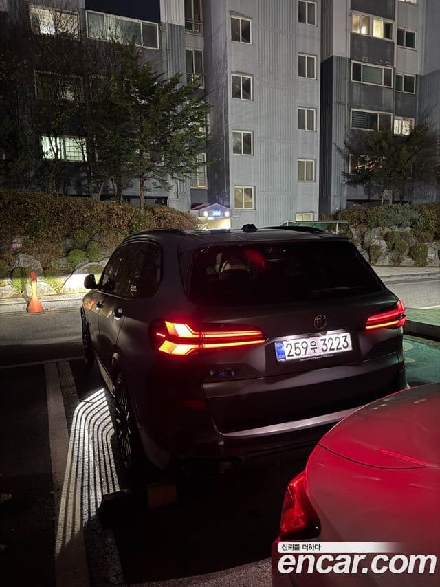 BMW X5 2025 — ფოტო 10/12