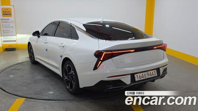 Kia K5 2025 — Şəkil 1/18