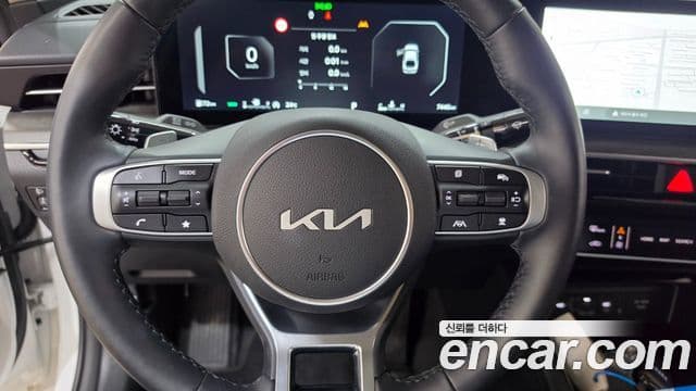 Kia K5 2025 — Şəkil 16/18
