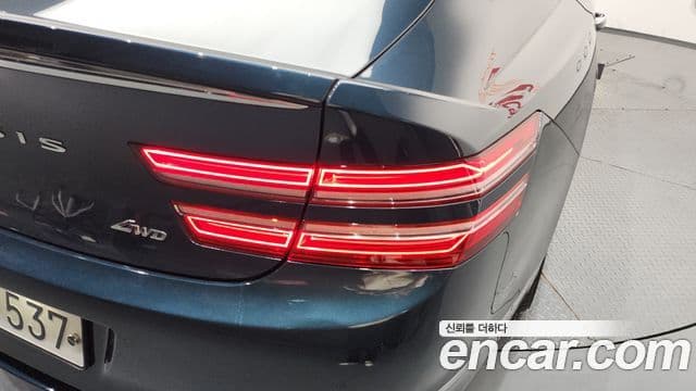 Genesis G80 2020 — Photo 28/40