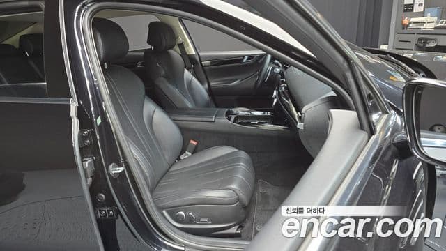 Genesis Electrified G80 2021 — Şəkil 11/20