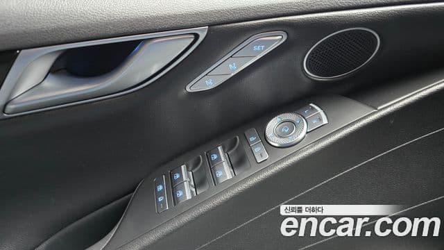 Genesis Electrified G80 2021 — Şəkil 14/20