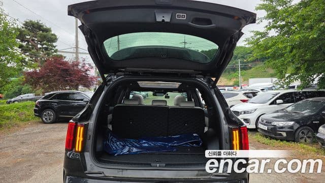 Kia Sorento 2021 — Şəkil 17/20