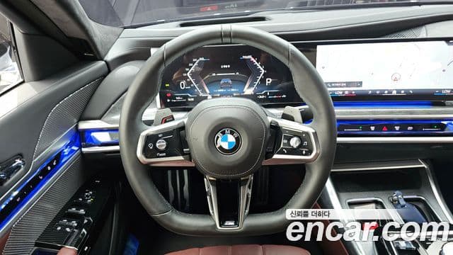 BMW 7 Series 2023 — ფოტო 12/20
