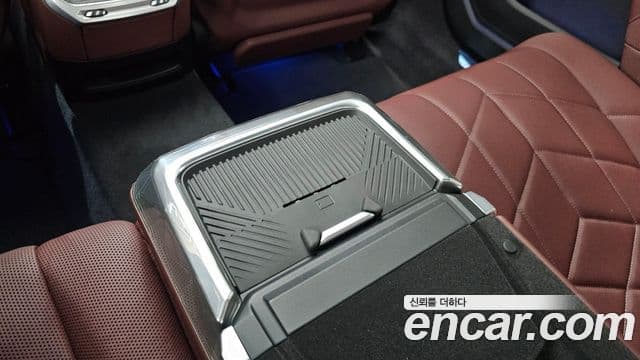 BMW 7 Series 2023 — Photo 11/30