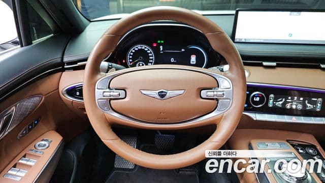 Genesis GV70 2021 — ფოტო 13/20