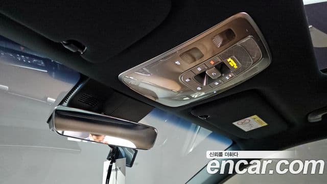 Genesis GV70 2021 — ფოტო 18/20