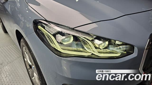 BMW 2 Series Active Tourer 2023 — Photo 19/31