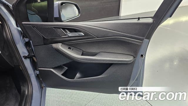 BMW 2 Series Active Tourer 2023 — Photo 7/31