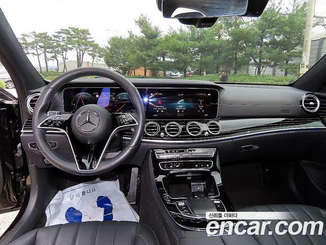 Mercedes-Benz E-Class 2022 — Фото 6/20