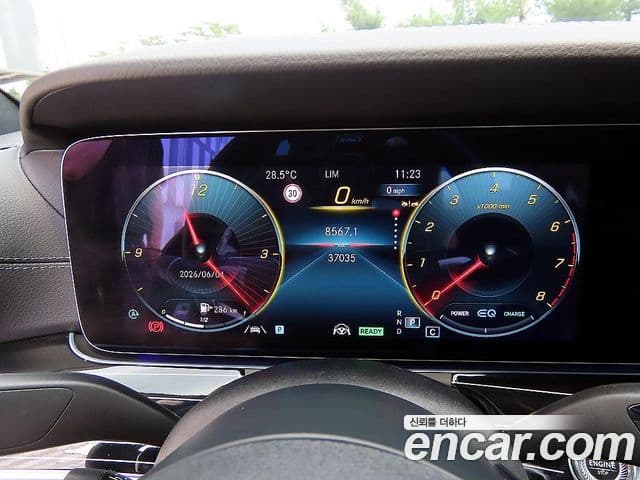 Mercedes-Benz E-Class 2022 — Фото 8/20
