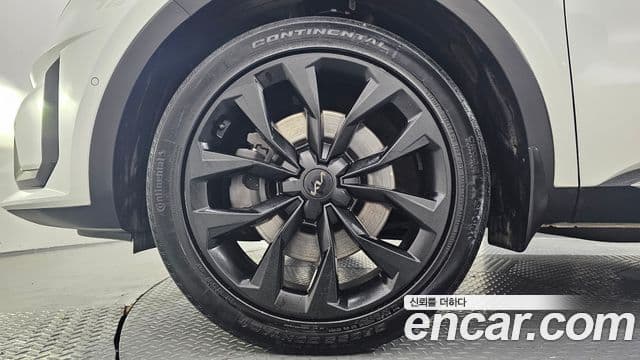 Kia Sorento 2022 — ფოტო 5/20