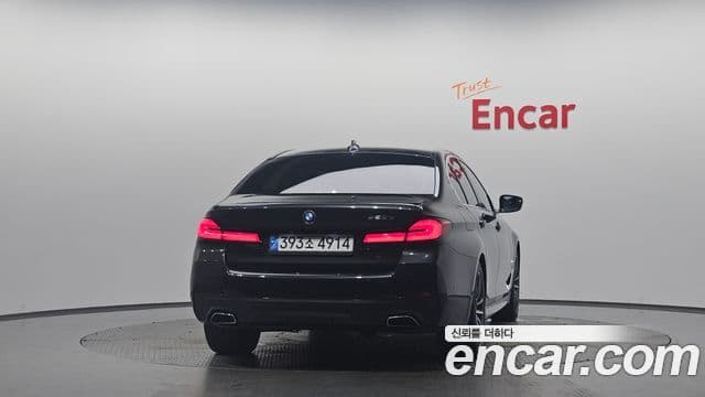 BMW 5 Series 2021 — ფოტო 4/20