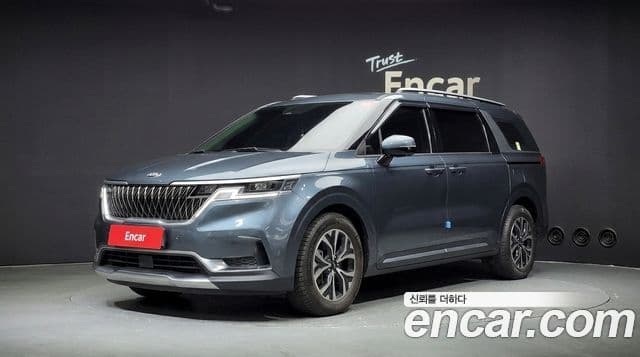 Kia Carnival 2020 — Фото 1/20