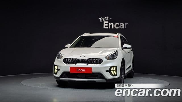 Kia Niro 2021 — ფოტო 3/20