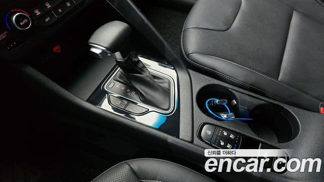 Kia Niro 2021 — ფოტო 9/20