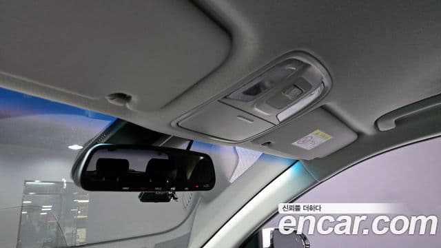 Kia Niro 2021 — ფოტო 20/20