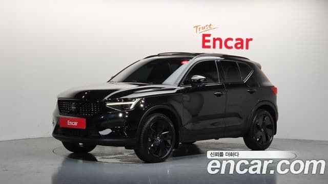 Volvo XC40 2025 — Şəkil 1/20
