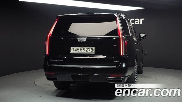 Cadillac Escalade 2021 — ფოტო 4/20