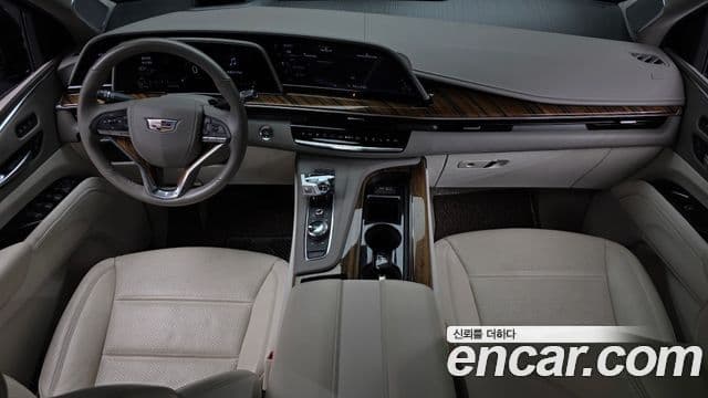 Cadillac Escalade 2021 — ფოტო 7/20