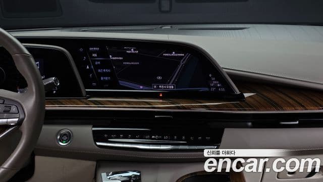 Cadillac Escalade 2021 — ფოტო 12/20