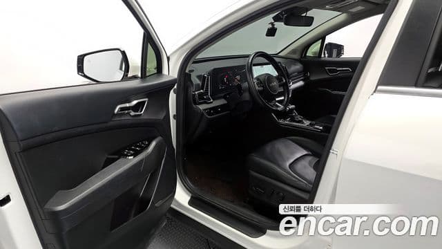 Kia Sportage 2023 — Фото 10/20