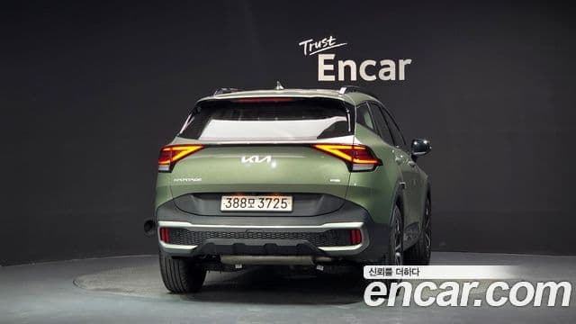 Kia Sportage 2023 — Фото 4/20