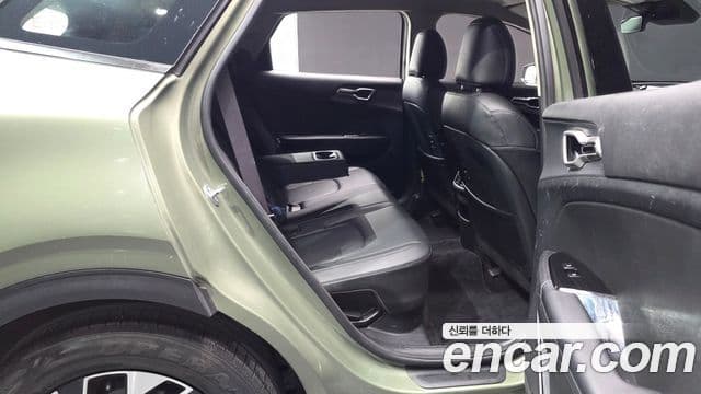 Kia Sportage 2023 — Фото 11/20