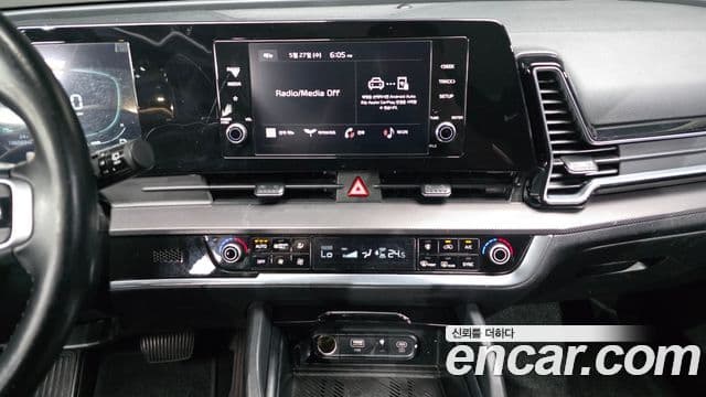 Kia Sportage 2023 — Фото 13/20