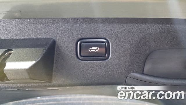 Kia Sportage 2023 — Фото 16/20