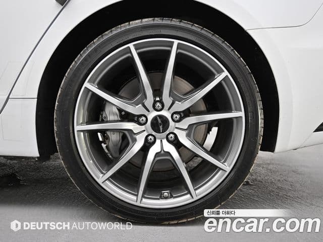 Genesis G70 2023 — ფოტო 4/20