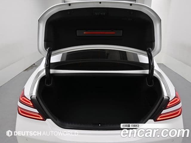 Genesis G70 2023 — ფოტო 18/20