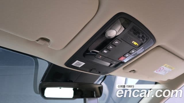 Kia Carnival 2024 — ფოტო 18/20