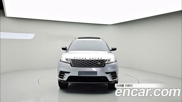 Land Rover Range Rover Velar 2019 — ფოტო 2/20