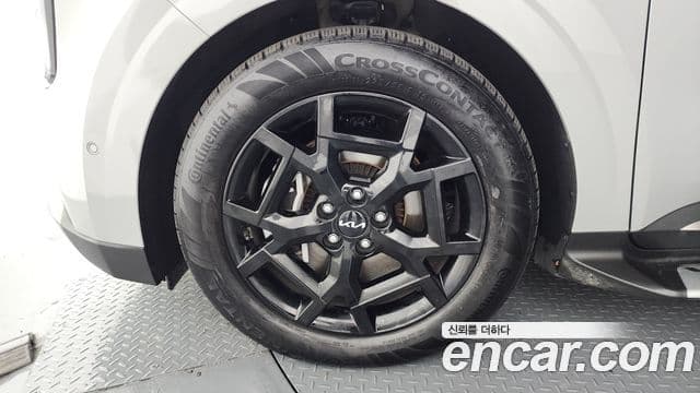 Kia Carnival 2023 — фото 5 из 20