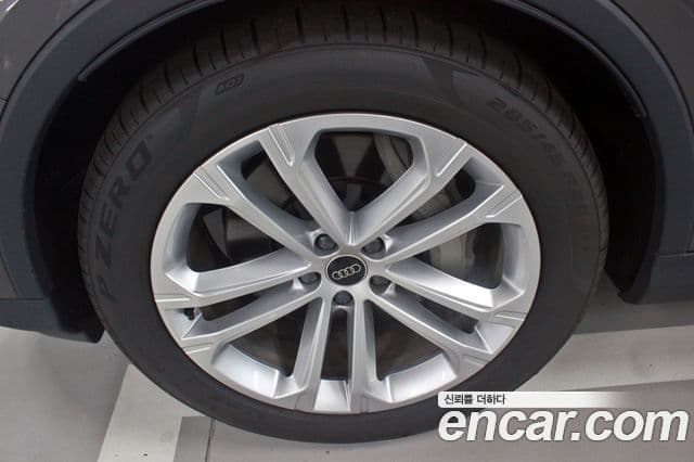 Audi Q7 2025 — Şəkil 4/20